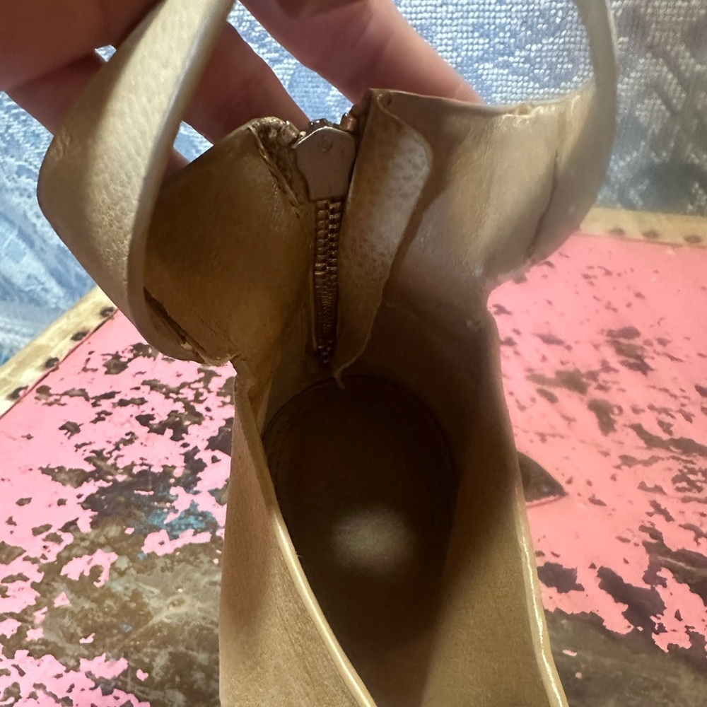 SPLENDID Tan leather “Jessa” heeled sandal sz 7.5 - Picture 8 of 12